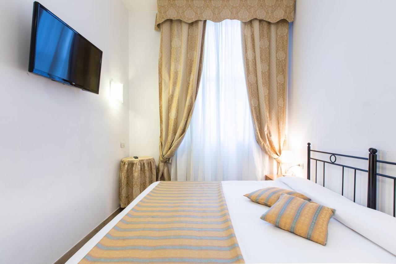 Hotel Agli Artisti Venesia Bagian luar foto