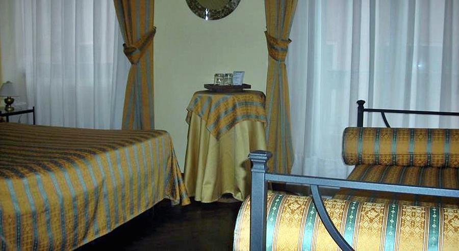Hotel Agli Artisti Venesia Bagian luar foto