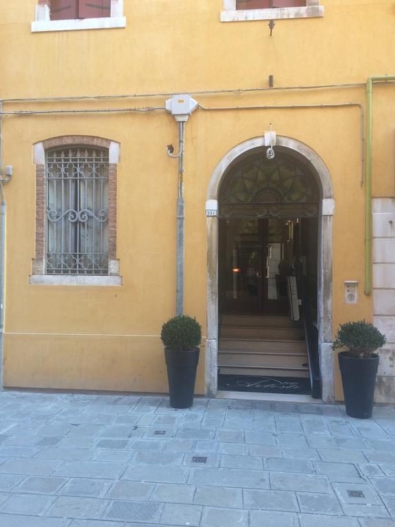Hotel Agli Artisti Venesia Bagian luar foto