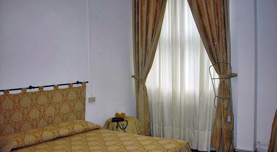 Hotel Agli Artisti Venesia Bagian luar foto